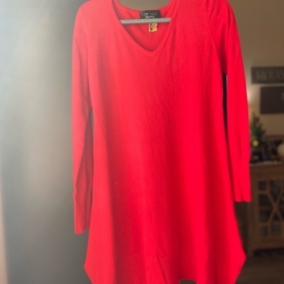 P luca milano Red Sweater Dress. - Picture 11 of 13